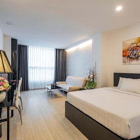 The One Premium Hotel Thành Pho Ho Chí Minh Esterno foto